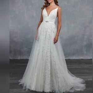 Beautiful modern wedding dress